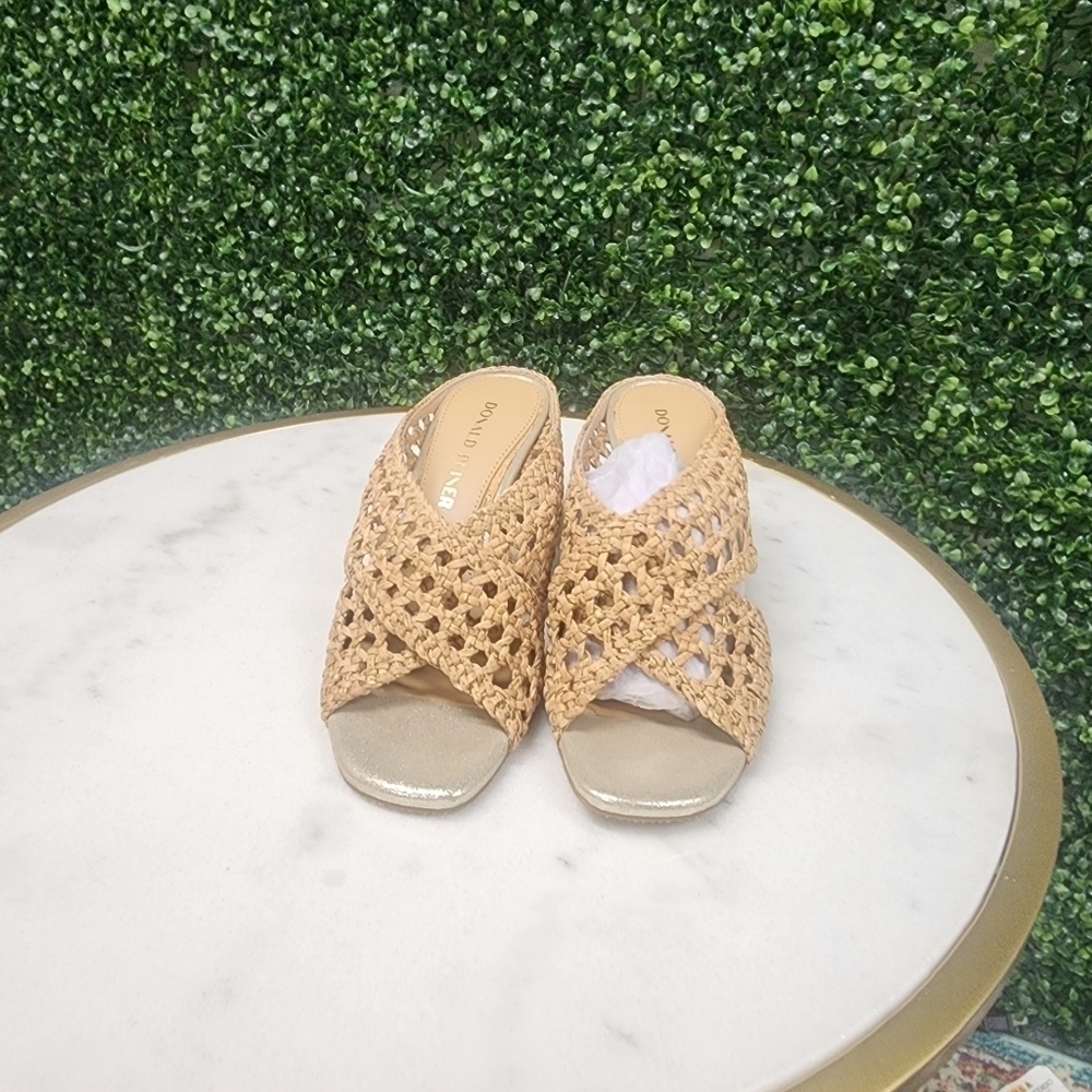 Donald Pliner Women's Square Toe Specked Cork Wedge Beige Sandals - Picture 4 of 6